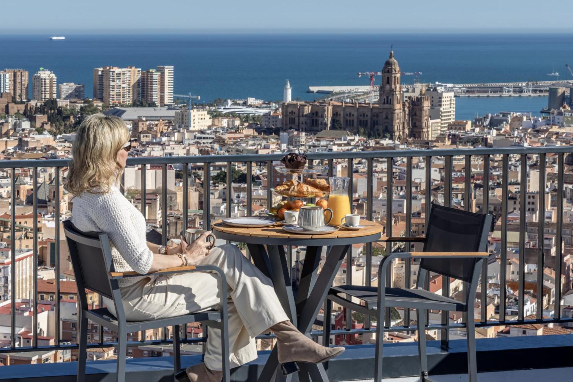 Malaga Skyline 1 Pool & Parking Free Apartman Kültér fotó